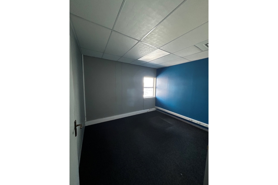 To Let commercial Property for Rent in Newton Park Eastern Cape